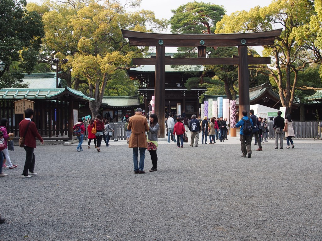 Everyone setting up for something.... Wonder what it could be?